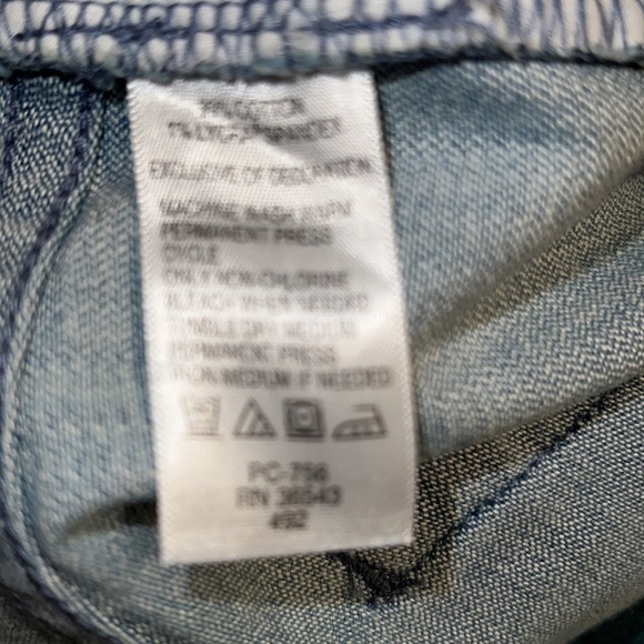 IZOD Matchstick Jeans 20W NWT - Picture 8 of 8